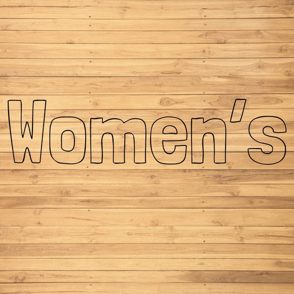 WOMEN’S CLOTHING AHEAD - Picture 1 of 1